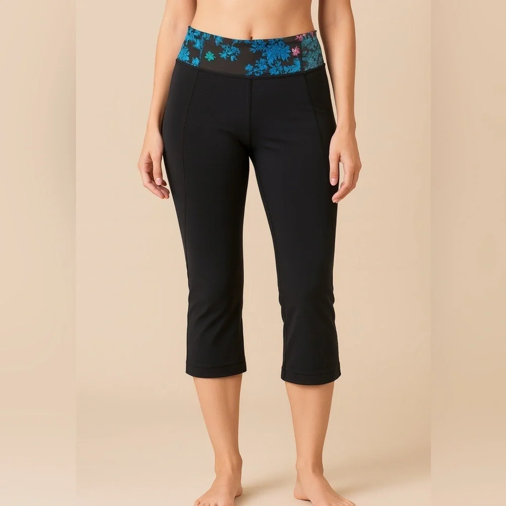 Lululemon  Womens Groove Crop Split Calf leggings floral waistband Sz 10